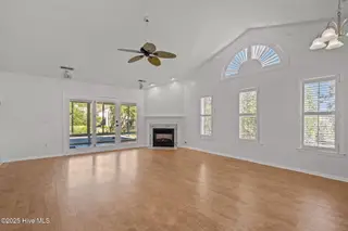 3055 Weatherby Court, Wilmington, NC 28405 — 2-bedroom home in Northchase, Wilmington, NC, photo 4 of 26: 38-web-or-mls-DSC05578
