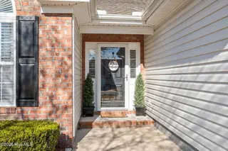 1800 Stone Wood Drive, Winterville, NC 28590 – photo 3: 5-web-or-mls-LHV_9415