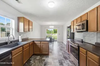 2820 Walter Drive, New Bern, NC 28562 – photo 7: Kitchen