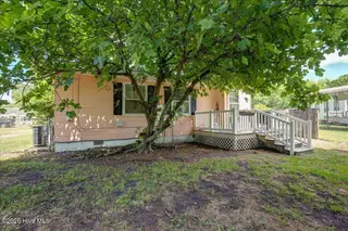 613 Franklin Avenue, New Bern, NC 28560 – photo 8: 08-613_Franklin-23