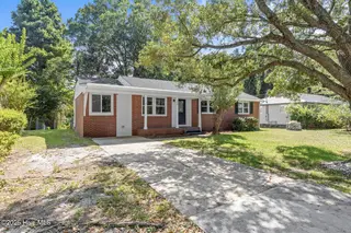 1004 River Street, Jacksonville, NC 28540 – photo 2: river-1