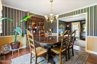 3232 Grey Leaf Drive, Wilmington, NC 28409 — 4-bedroom home in Woodberry Forest, Wilmington, NC, photo 10 of 51: 3232 Grey Leaf Dining