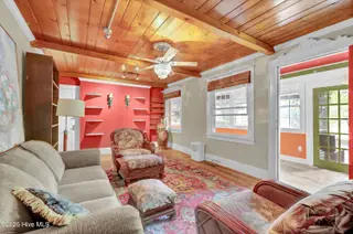 4911 Oleander Drive, Wilmington, NC 28403 – photo 7: 007_img_5381_716