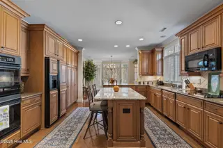 7 Wellington Drive, Pinehurst, NC 28374 – photo 10: Kitchen