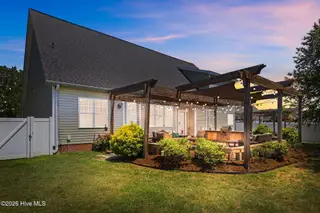 2822 Sunny Vale Drive, Winterville, NC 28590 – photo 6: 1-web-or-mls-VIRTUAL DUSK 1 (2)