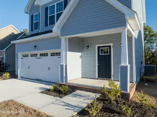 711 Jasmine Lane, Jacksonville, NC 28546 – photo 4: Front Porch