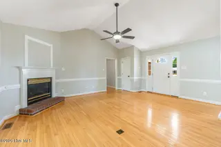 1813 Oberry Center Road, Goldsboro, NC 27530 – photo 8: Livingroom