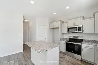 719 Gulley Lane, Jacksonville, NC 28546 – photo 15: SIMILAR PHOTO 31 (6)