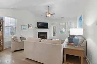 134 Freedom Park Road, Beaufort, NC 28516 – photo 19: Living Room