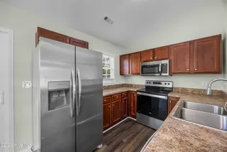 248 Sweet Gum Lane, Richlands, NC 28574 – photo 16: 16_kitchen