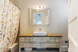 1115 Grace Street, Wilmington, NC 28401 – photo 18: 03masterbath