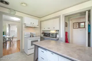 123 Crescent Drive, Beaufort, NC 28516 – photo 11: Kitchen