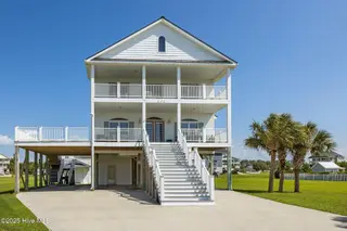 240 Live Oak Road, Newport, NC 28570 – photo 3: 44-web-or-mls-1S3A8623