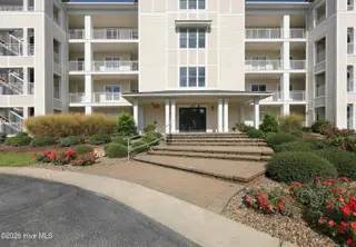150 Lands End Court A42, Morehead City, NC 28557 — 3-bedroom condo in The Shores at Spooners Creek, Morehead City, NC, photo 4 of 50: Entry