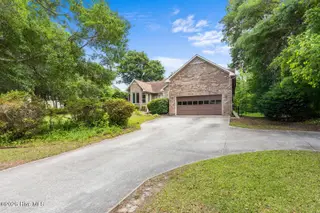 518 Chadwick Shores Drive, Sneads Ferry, NC 28460 – photo 3: chadwick-3