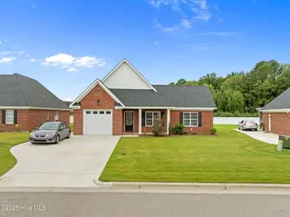 3003 Somerset Court, Tarboro, NC 27886 – photo 2: Front of the House