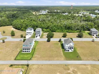 211 210 Colleton Square, Newport, NC 28570 – photo 9: 10-web-or-mls-211 Colleton Square 007