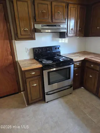 802 Eagle Road, Kinston, NC 28501 – photo 5: 20260314_152049