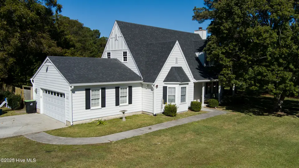 1223 Creek Road, Morehead City, NC 28557 — 3-bedroom home in Dill Creek, Morehead City, NC, photo 1 of 60: 1223RiverRd-11-5-25-005