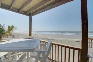 209 W Beach Drive, Oak Island, NC 28465 – photo 18: 209 W Beach Drive 23