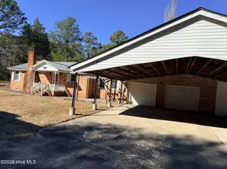19 Wilkins Road, Belhaven, NC 27810 – photo 13: 13 Side of house with garage