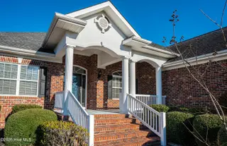 993 Middleton Drive NW, Calabash, NC 28467 — 3-bedroom home in Brunswick Plantation, Calabash, NC, photo 7 of 75: 993 Middleton Dr NW Calabash-print-022-0