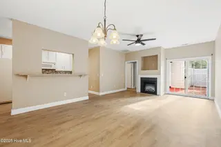 1508 Honeybee Lane, Wilmington, NC 28412 – photo 12: 12_img_4684