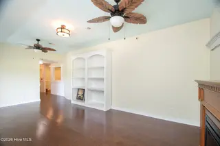 111 Graham Lane, Beaufort, NC 28516 – photo 12: Living Room