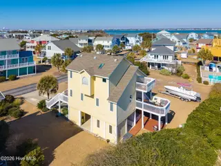 117 Island Quay Court, Atlantic Beach, NC 28512 – photo 10: 117 Island Quay Ct.