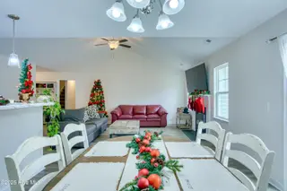 311 James Hedrick Court, Jacksonville, NC 28540 – photo 12: 311 Hedrick - Interior - Edited_4
