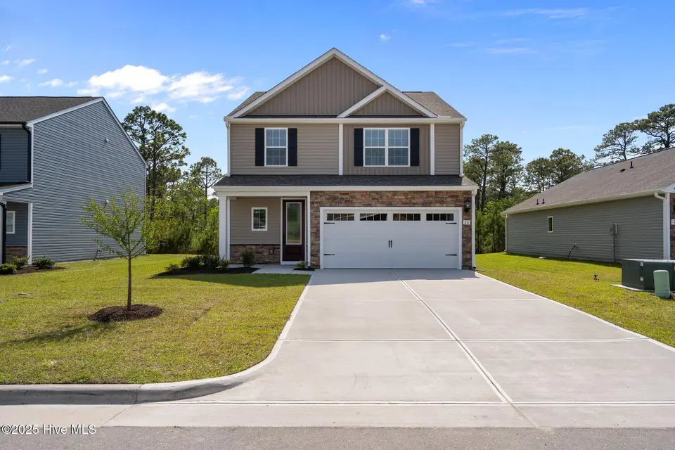 28 S Umbrella Palm Drive, Hampstead, NC 28443 – photo 1 of 31: The Camden