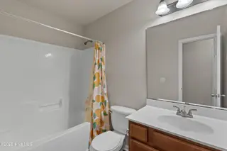 4000 W T Whitehead Drive, Jacksonville, NC 28546 – photo 17: Guest Bathroom
