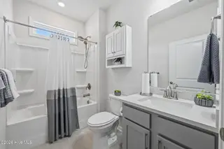 2001 Alizarin Lane, New Bern, NC 28562 – photo 5: Bathroom 2