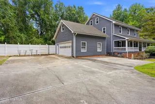 305 Grovediere Lane, Hampstead, NC 28443 — 4-bedroom home in Forest Sound, Hampstead, NC, photo 3 of 75