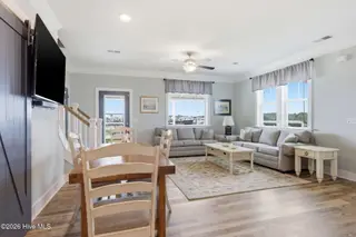 513 Turner Street, Beaufort, NC 28516 – photo 15: 15-web-or-mls-1S3A9438