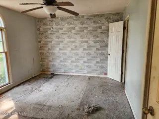 127 Hillingdale Drive, Washington, NC 27889 – photo 13: 19 BEDROOM 1