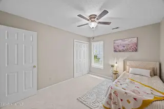 1913 Fairways West Drive, New Bern, NC 28562 — 2-bedroom home in Greenbrier, New Bern, NC, photo 16 of 32: 22-web-or-mls-0C0A0695