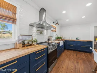 209 Puller Drive, Jacksonville, NC 28540 – photo 11: Kitchen