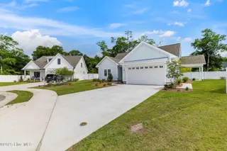 430 Raven Glen Drive, Southport, NC 28461 – photo 3: 2-web-or-mls-GI - 430 Raven Glen Dr - Li