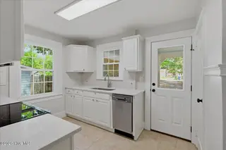 2307 Princess Place Drive, Wilmington, NC 28405 – photo 2: 15-IMG_2438