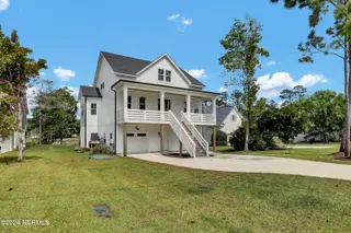 361 Chadwick Shores Drive, Sneads Ferry, NC 28460 – photo 1: 6G8A2043 (1)