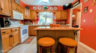 642 Redwood Drive, Southern Pines, NC 28387 — 2-bedroom townhome in Knlwd Vlg, Southern Pines, NC, photo 14 of 41