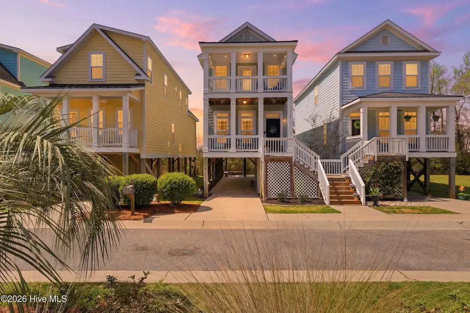 1270 Charleston Common Drive, Leland, NC 28451 – photo 1 of 76: 1270CharlestonCommonsDrTW
