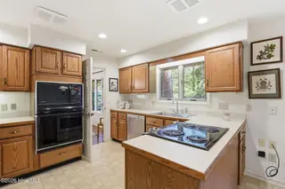 370 Donald Ross Drive, Pinehurst, NC 28374 – photo 22: 24-web-or-mls-DSC08105