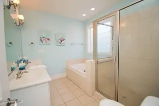 5715 Ocean Drive, Emerald Isle, NC 28594 – photo 20: Master bath