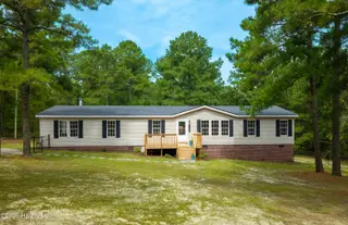 1470 Ring Road, Carthage, NC 28327 – photo 2: Front of house