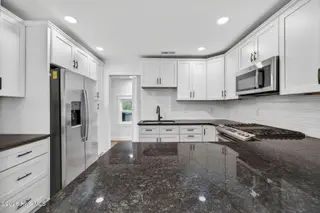 805 S 13th Street, Wilmington, NC 28401 – photo 15: 805S13thStreet-17