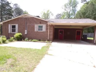 6518 Fairway Drive, Grifton, NC 28530 – photo 2: Right Side