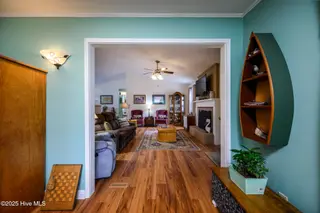 6203 Gondolier Drive, New Bern, NC 28560 – photo 21: Family Room