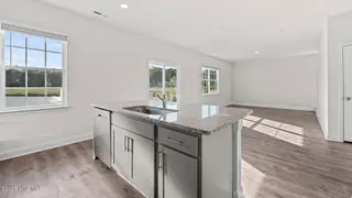 269 Lake Tyler Drive, New Bern, NC 28560 – photo 5: 21-web-or-mls-DSC_1003